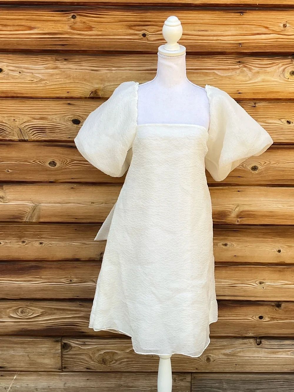 NWT Sachin + Babi ivory Puff Sleeve Tie Back Mini Dress Size 4